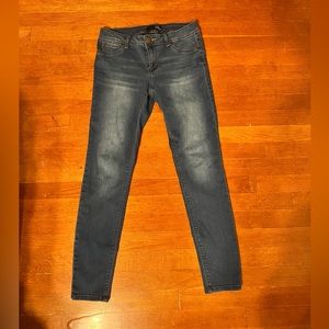 1822 Denim Wynter low rise butter skinny jeans, indigo, size 8